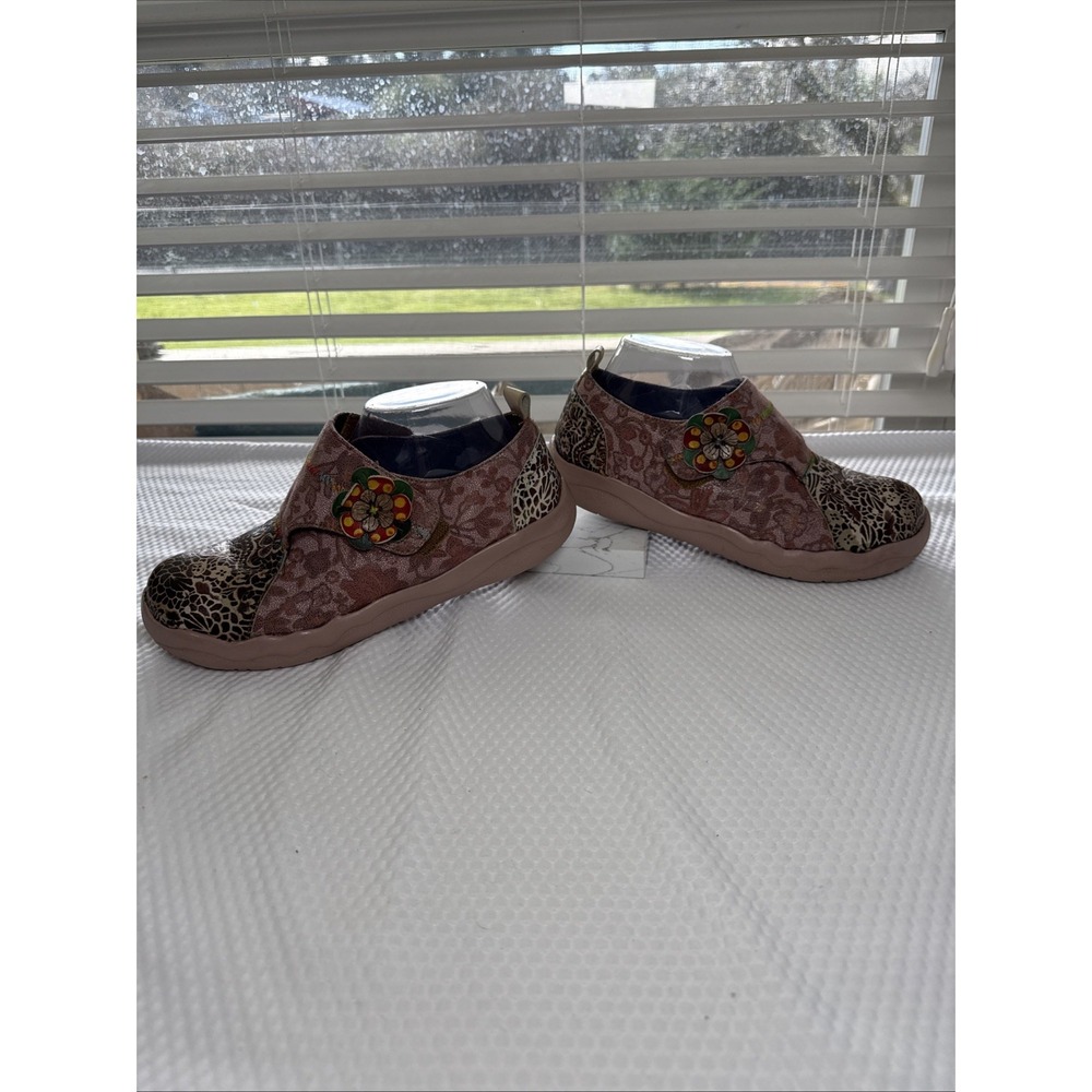 Soffia Leather Wrap-Top Sneaker Unique Coloring Design Women's  EU 39, US 8.